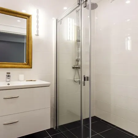 Apartment Stylish New 2bdr 2bthr By Reside Baltic *